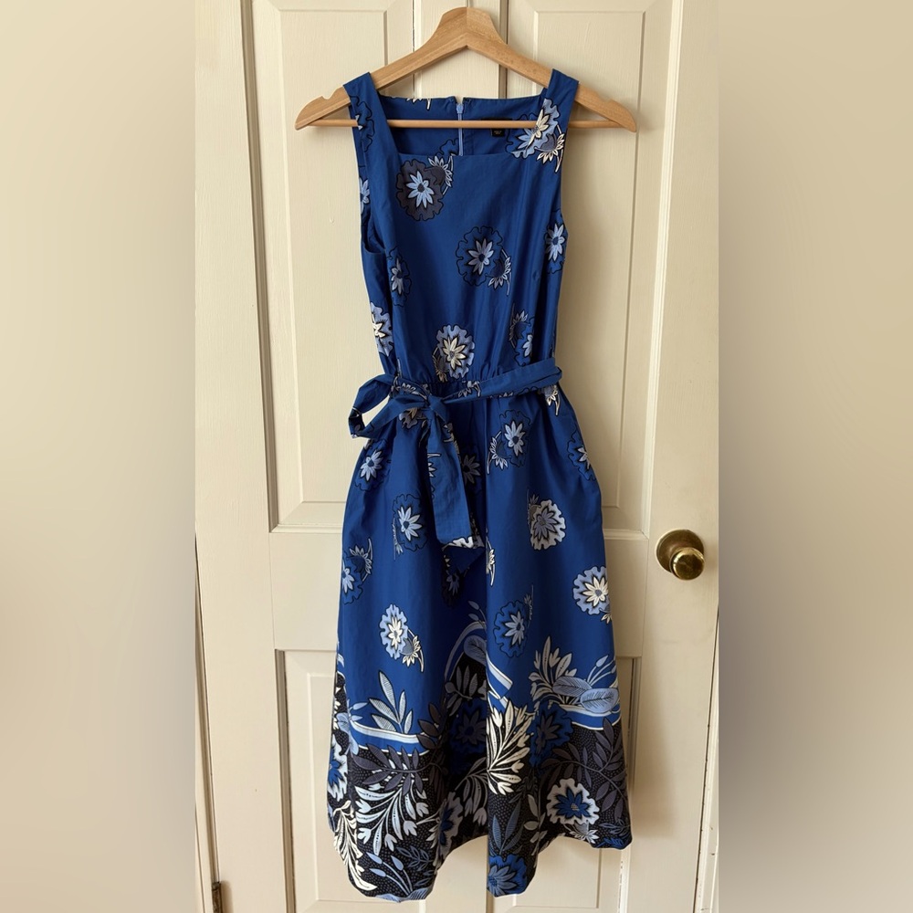 Ann Taylor Blue Floral Sleeveless Dress